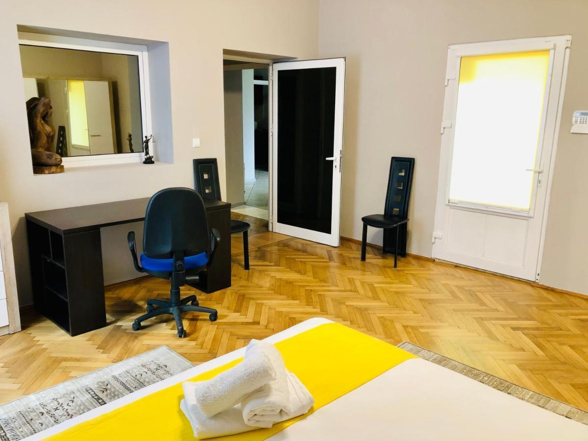 Ultra-Central Apartment Just In Union Squere Temešvár Exteriér fotografie